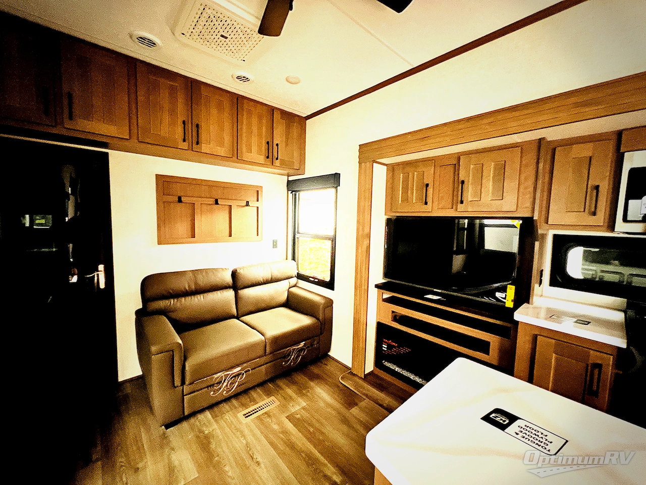2025 KZ Durango 341RPT Photo 6
