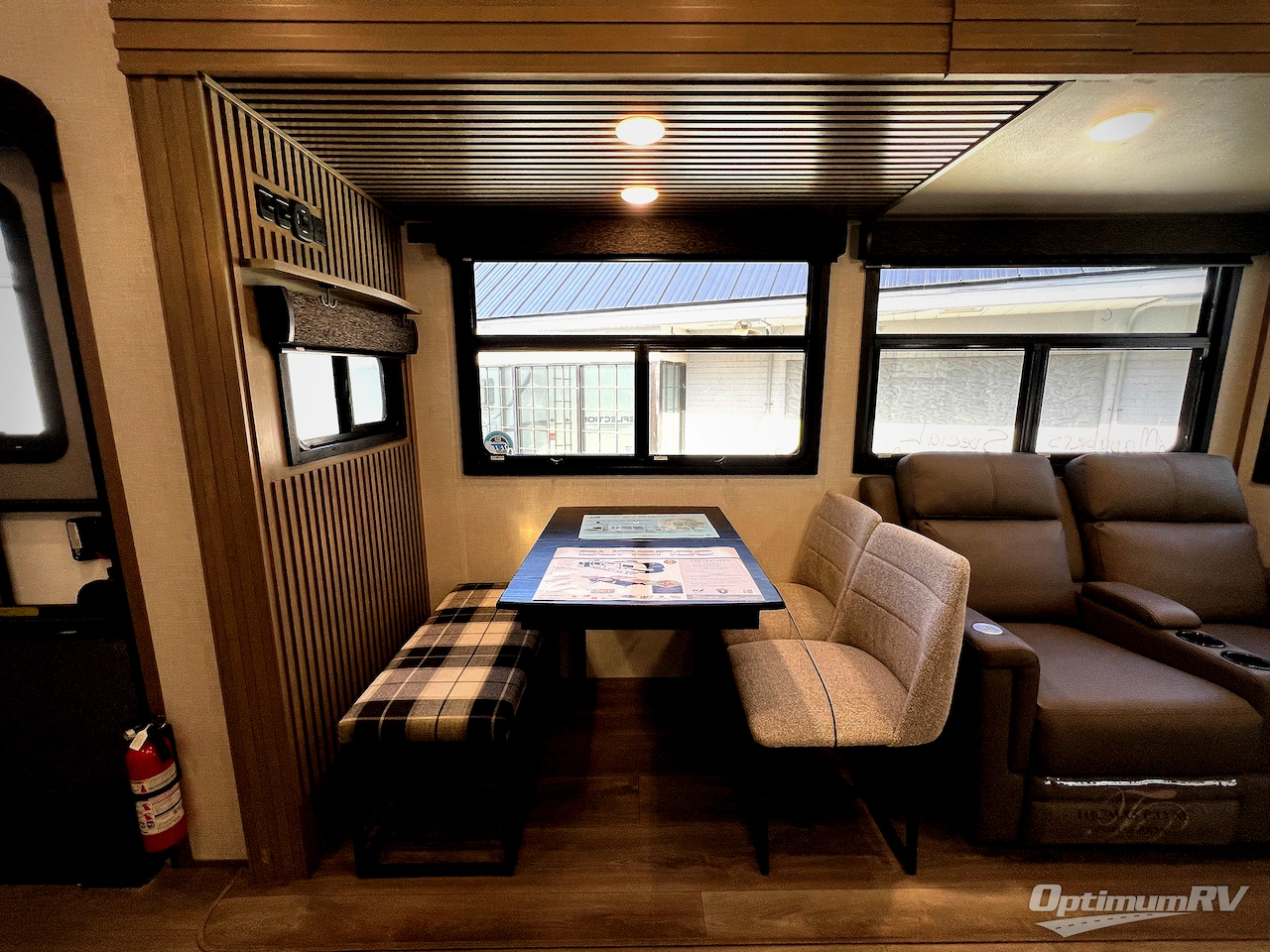 2025 KZ Durango D341RPT Photo 9