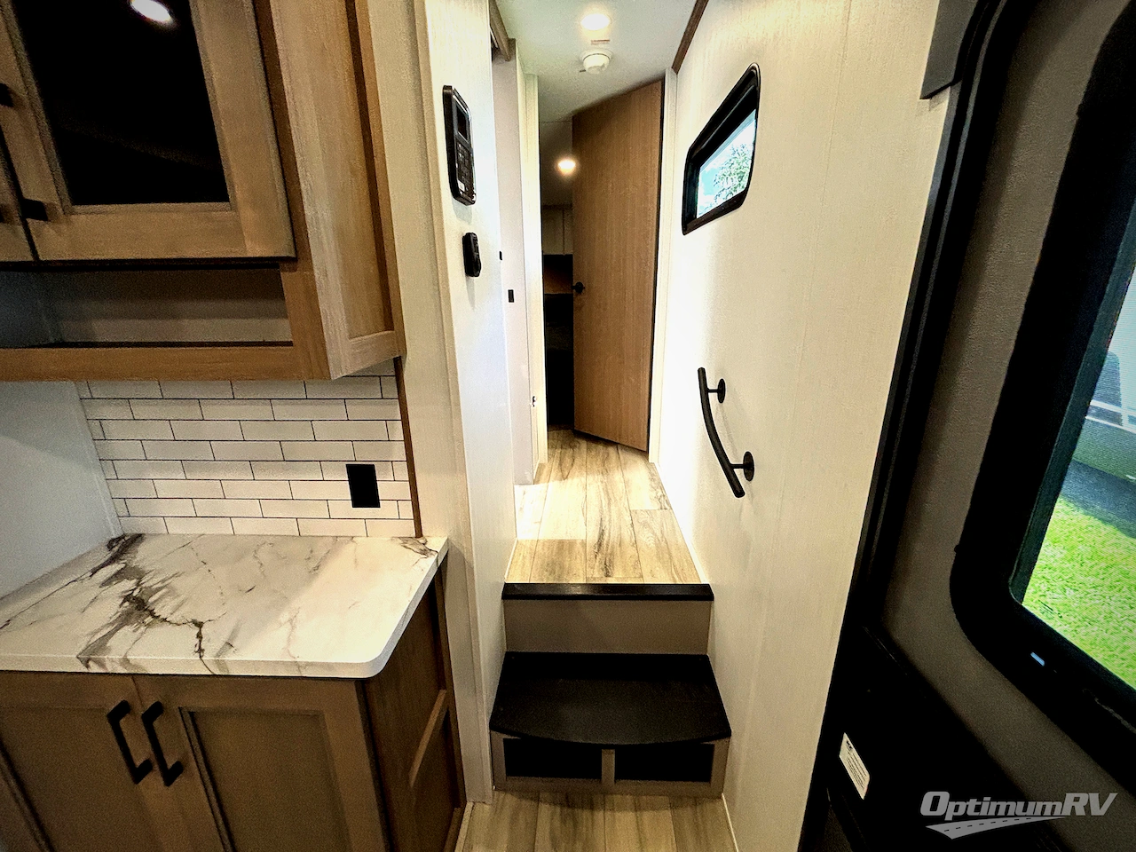 2026 KZ Durango Half-Ton D232MLD Photo 7