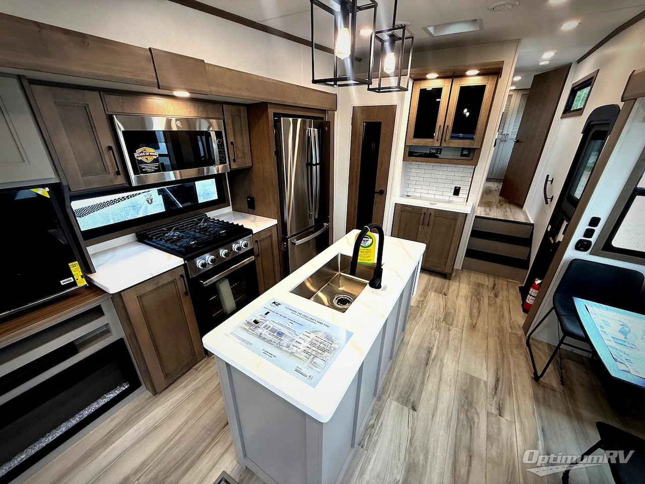 2026 KZ Durango 301RLT Photo 6