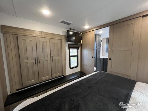 2025 KZ Durango Gold 388FLS RV Photo 4