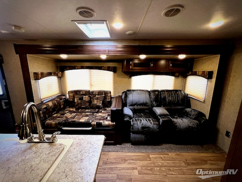 2016 Venture SportTrek 327VIK RV Photo 3