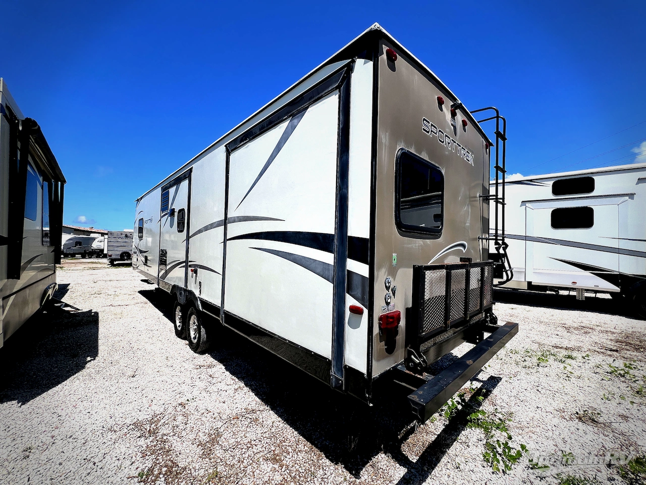 2016 Venture SportTrek 327VIK Photo 3