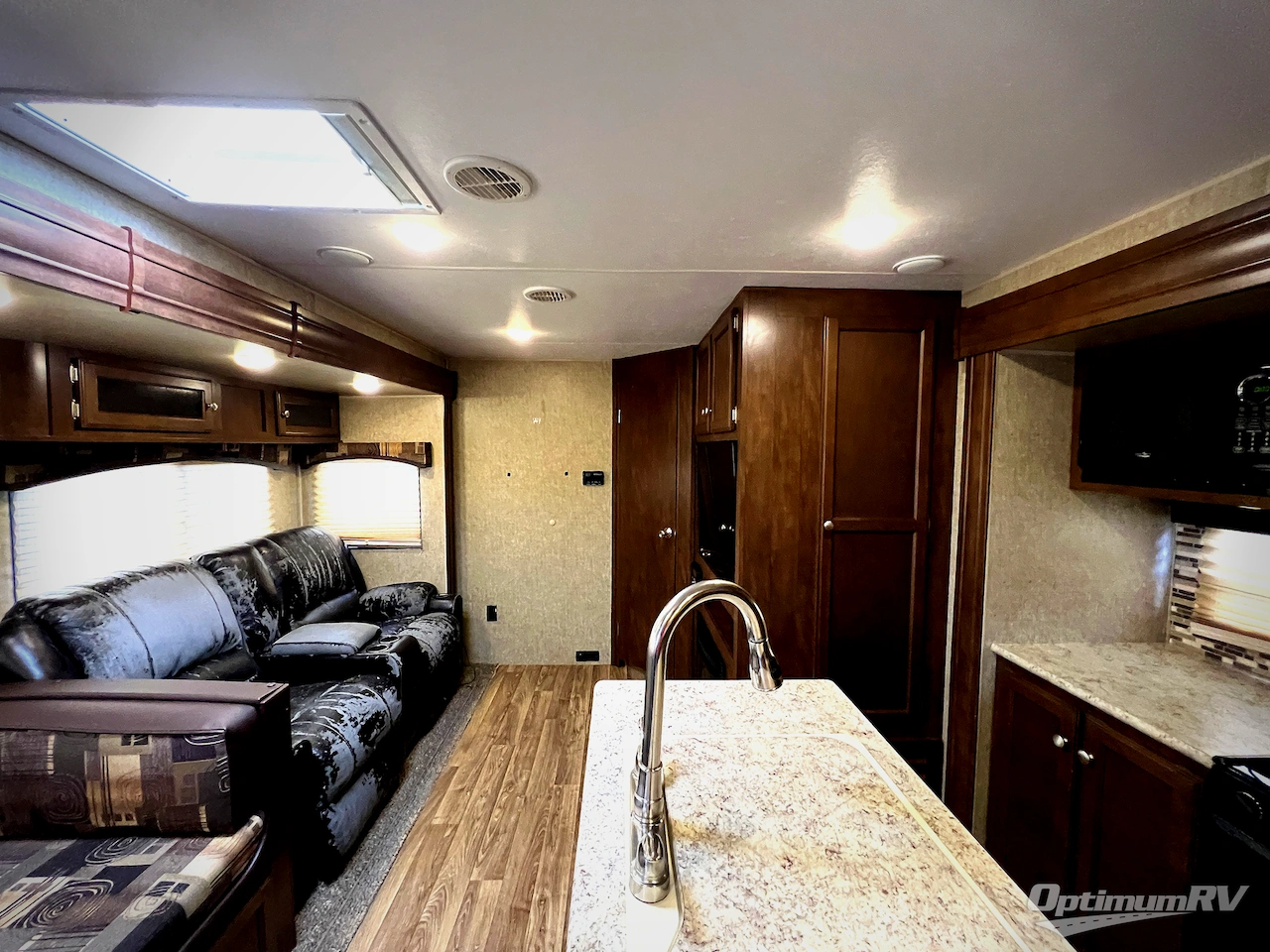 2016 Venture SportTrek 327VIK Photo 5