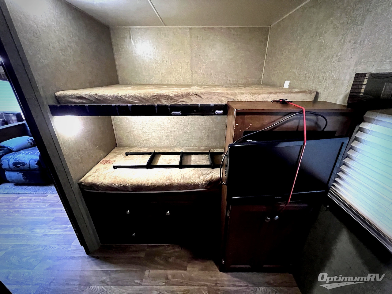 2016 Venture SportTrek 327VIK Photo 7