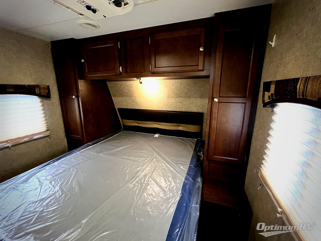 2016 Venture SportTrek 327VIK Photo 23