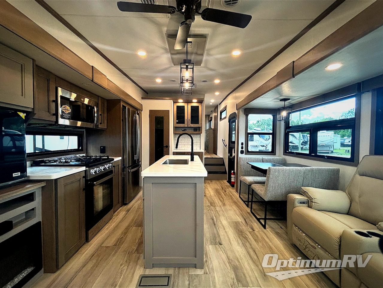 2026 KZ Durango 301RLT Photo 5