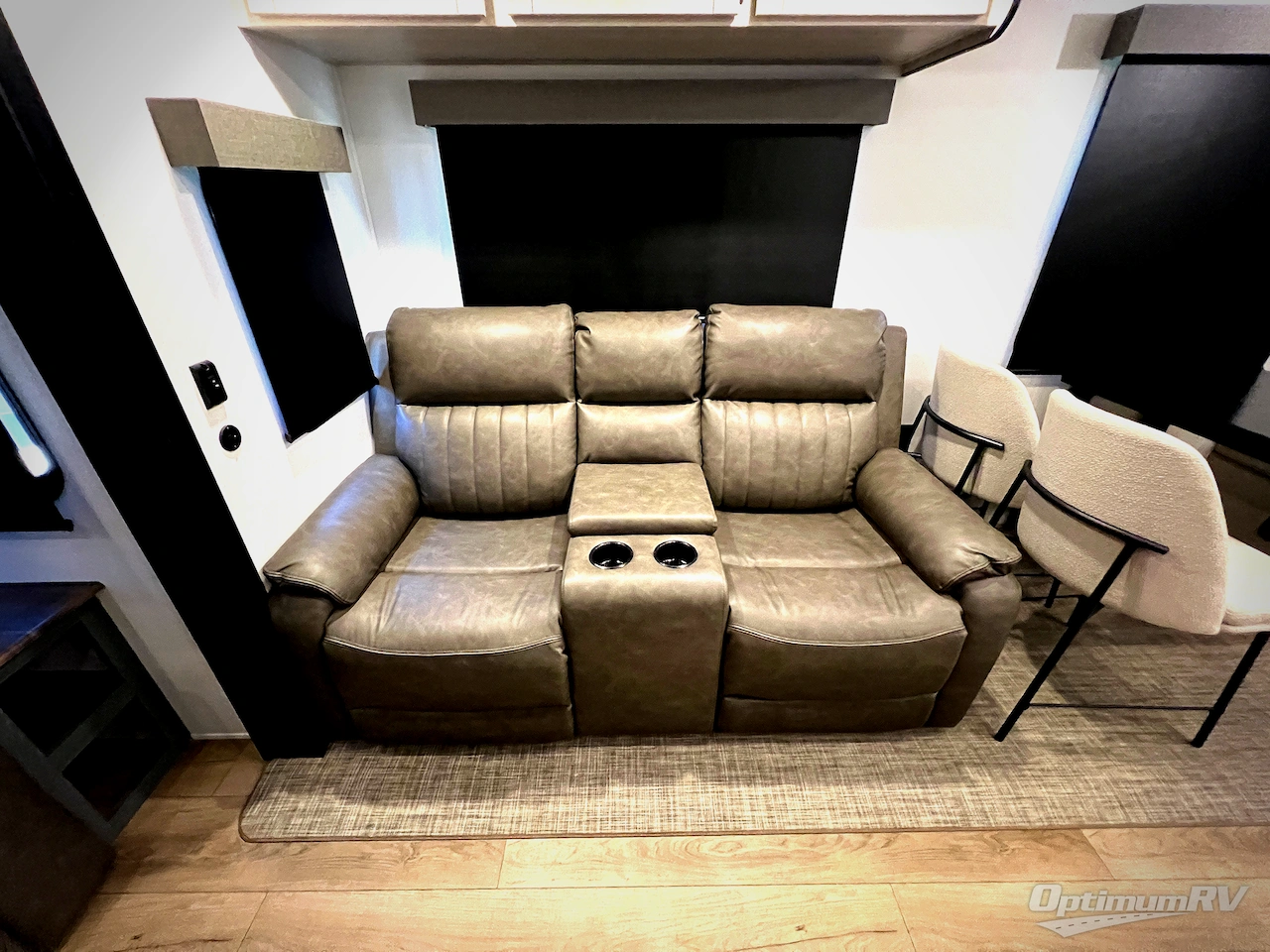 2026 Forest River Puma Vista 402LFT Photo 8