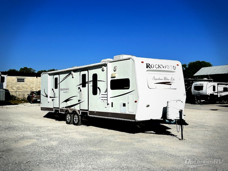 2010 Forest River Rockwood Signature Ultra Lite 8315BSS RV Photo 1