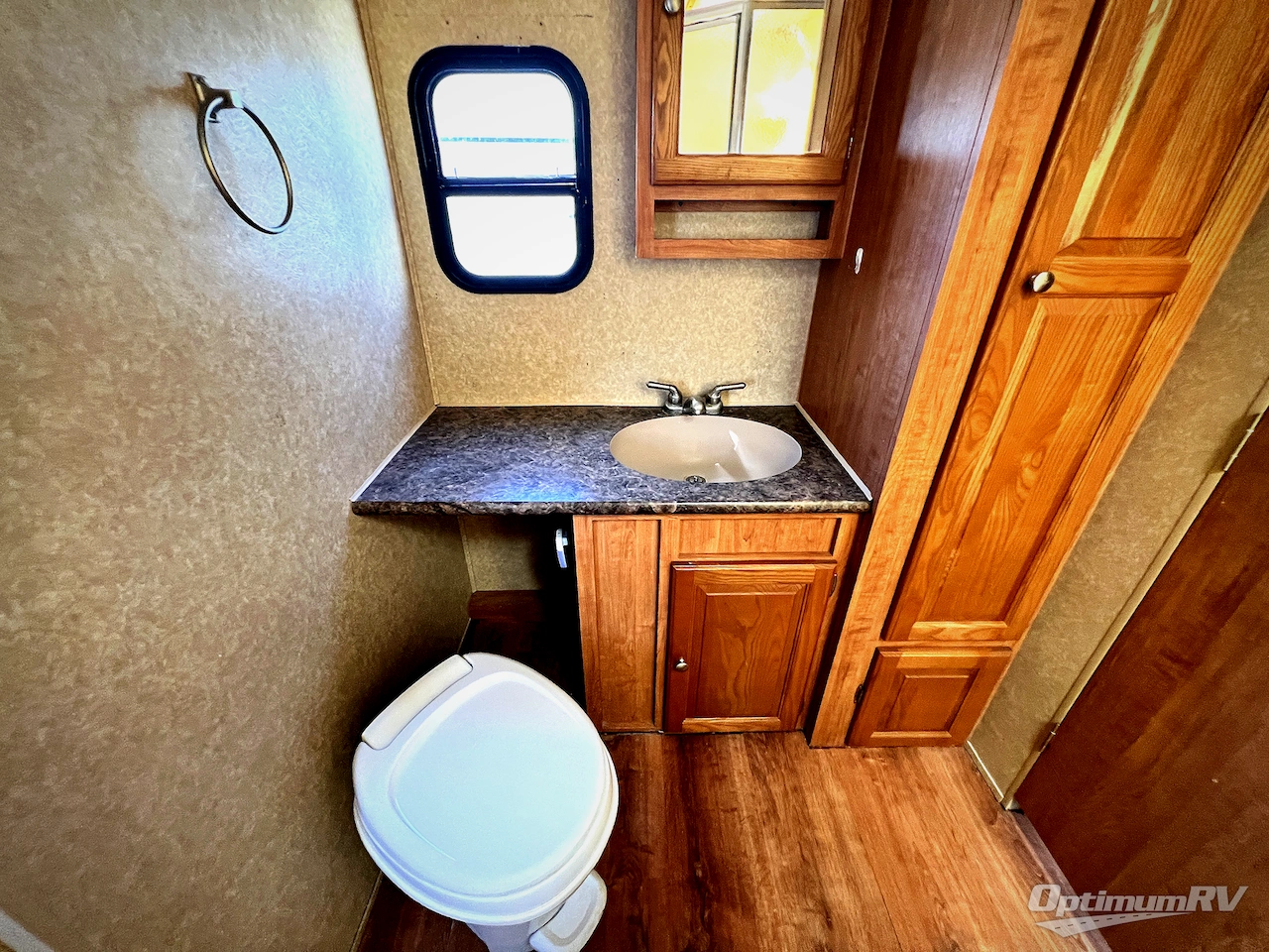 2010 Forest River Rockwood Signature Ultra Lite 8315BSS Photo 14