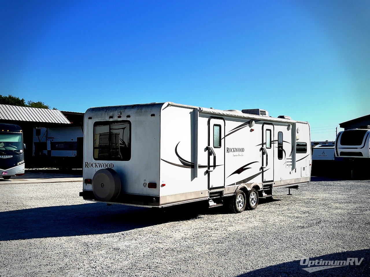 2010 Forest River Rockwood Signature Ultra Lite 8315BSS Photo 2