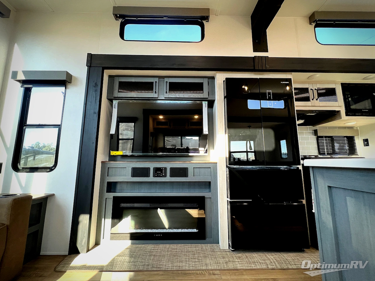 2026 Forest River Puma Vista 401RLFT Photo 7