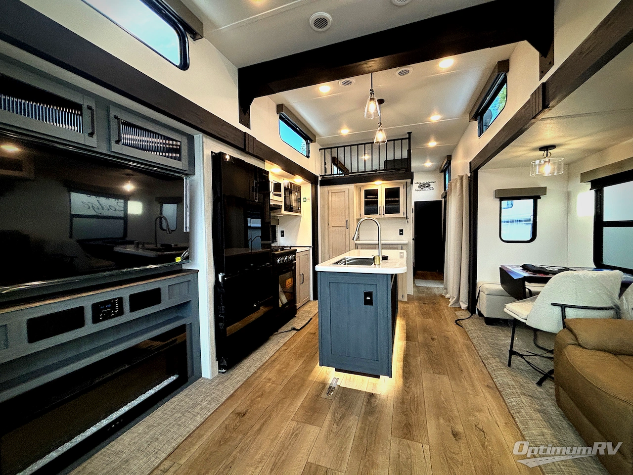 2026 Forest River Puma Vista 401RLFT Photo 7