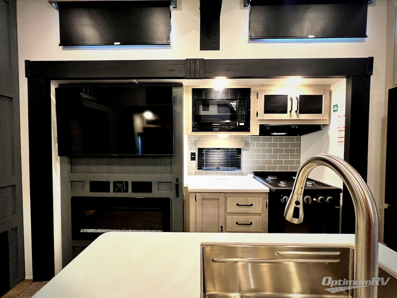 2026 Forest River Puma Vista 421LFT Photo 18