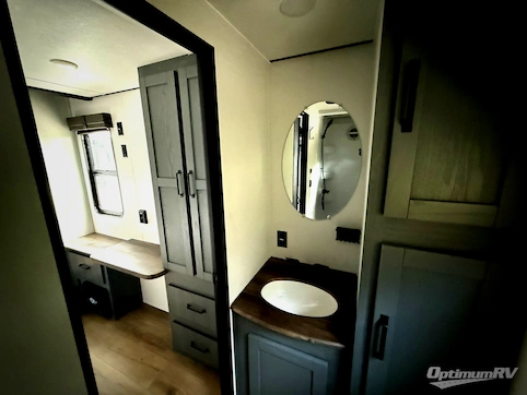 2026 Palomino Puma Destination 421LFT RV Photo 4