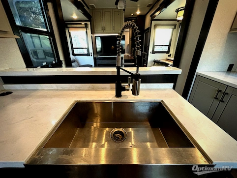 2021 Redwood Redwood 4001LK RV Photo 4