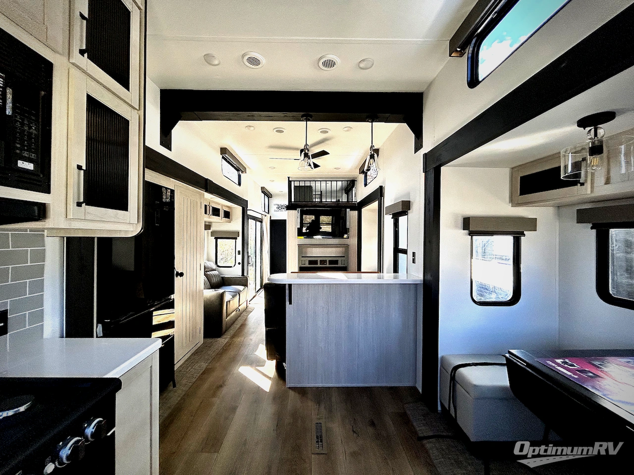 2026 Forest River Puma Vista 403LFT Photo 4