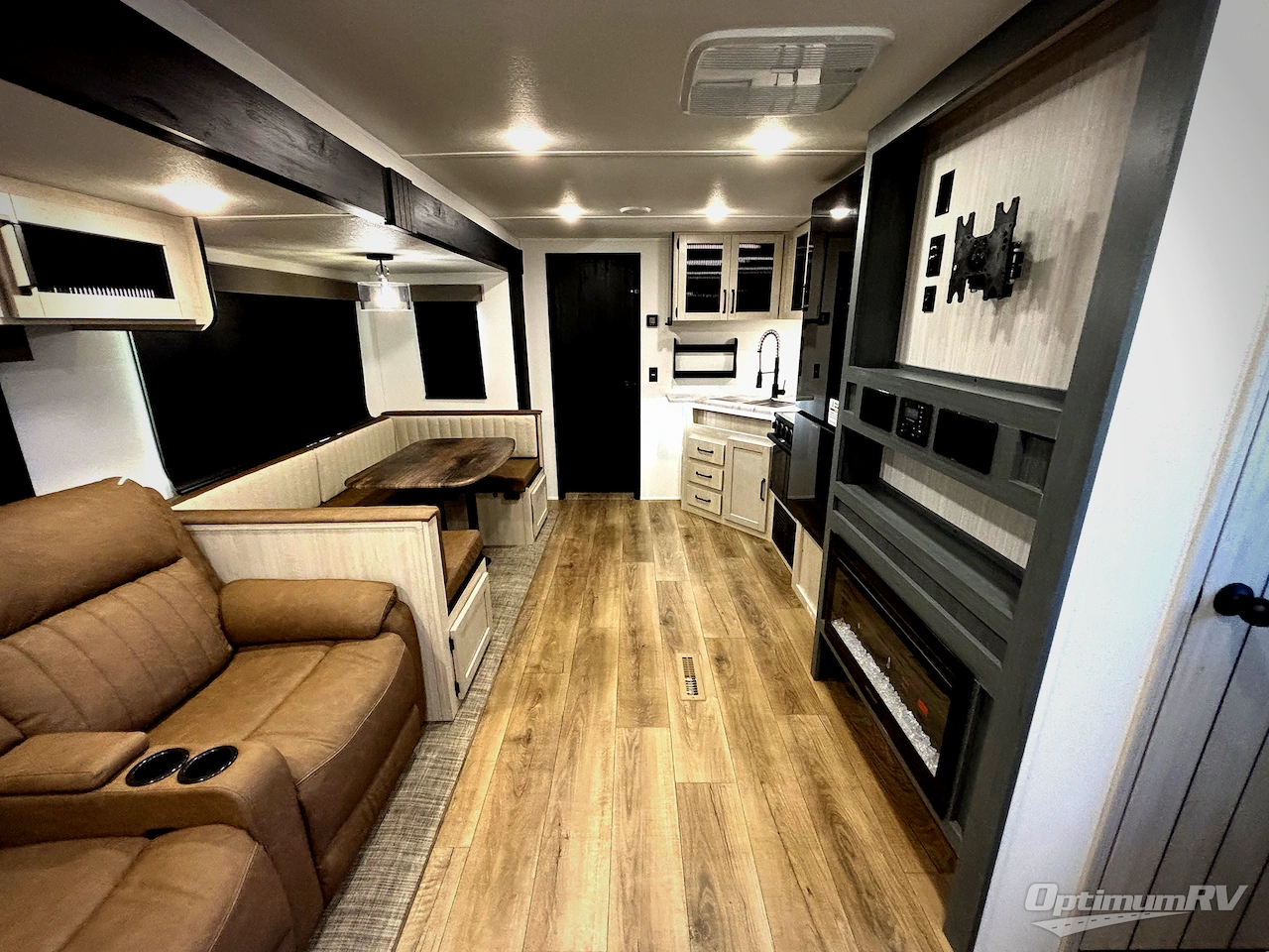 2026 Palomino Puma 31QBBH Photo 5