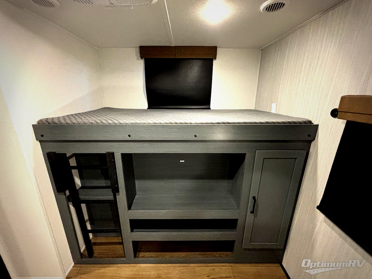 2026 Palomino Puma 31QBBH Photo 15