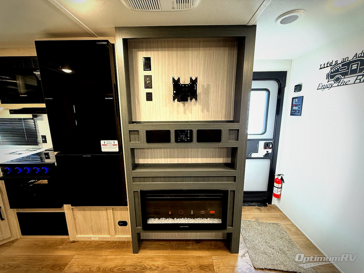 2026 Palomino Puma 31QBBH Photo 8