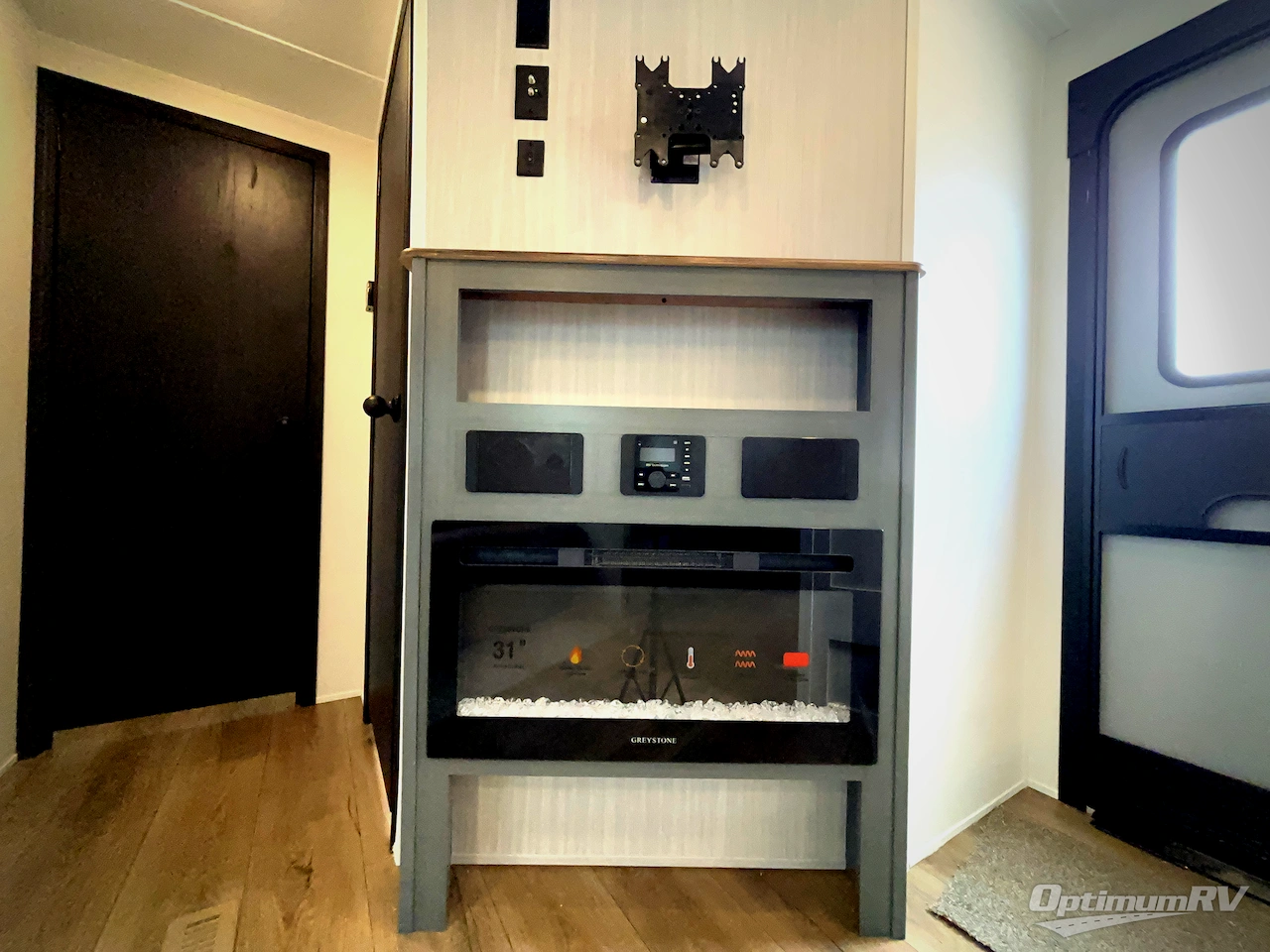 2026 Palomino Puma 32BHQS Photo 6