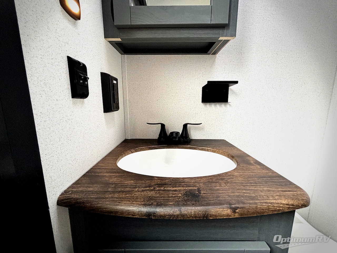 2026 Palomino Puma 32BHQS Photo 17