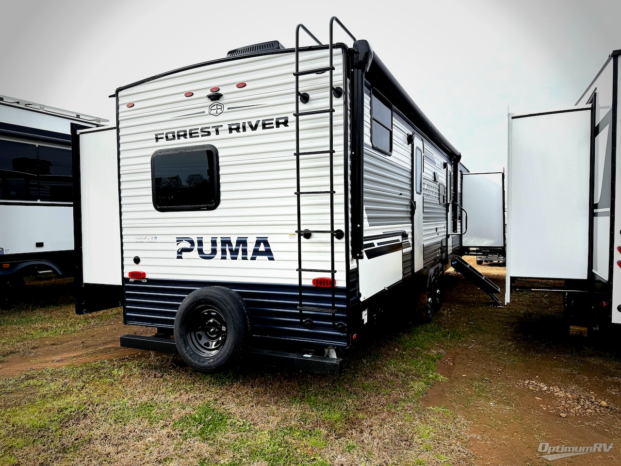 2026 Palomino Puma 32BHQS Photo 2