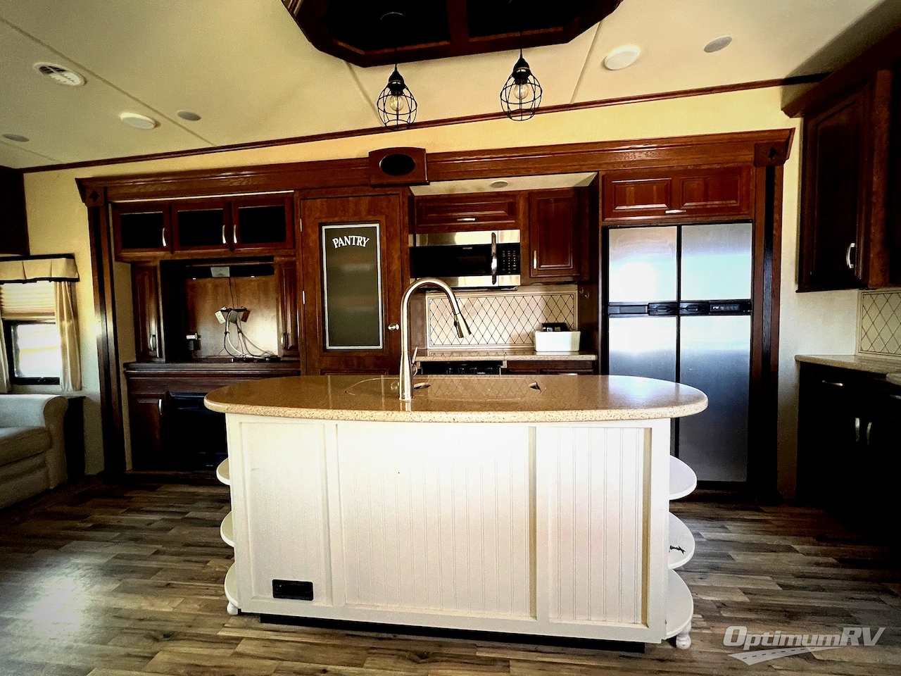 2014 Grand Design Solitude 369RL Photo 10
