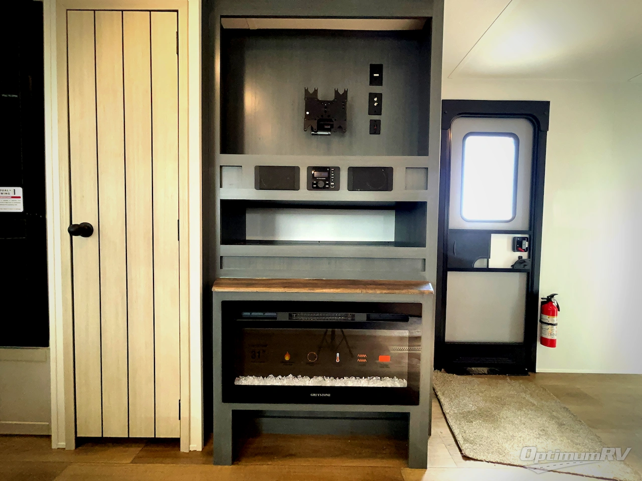 2026 Palomino Puma 31FKRK Photo 6