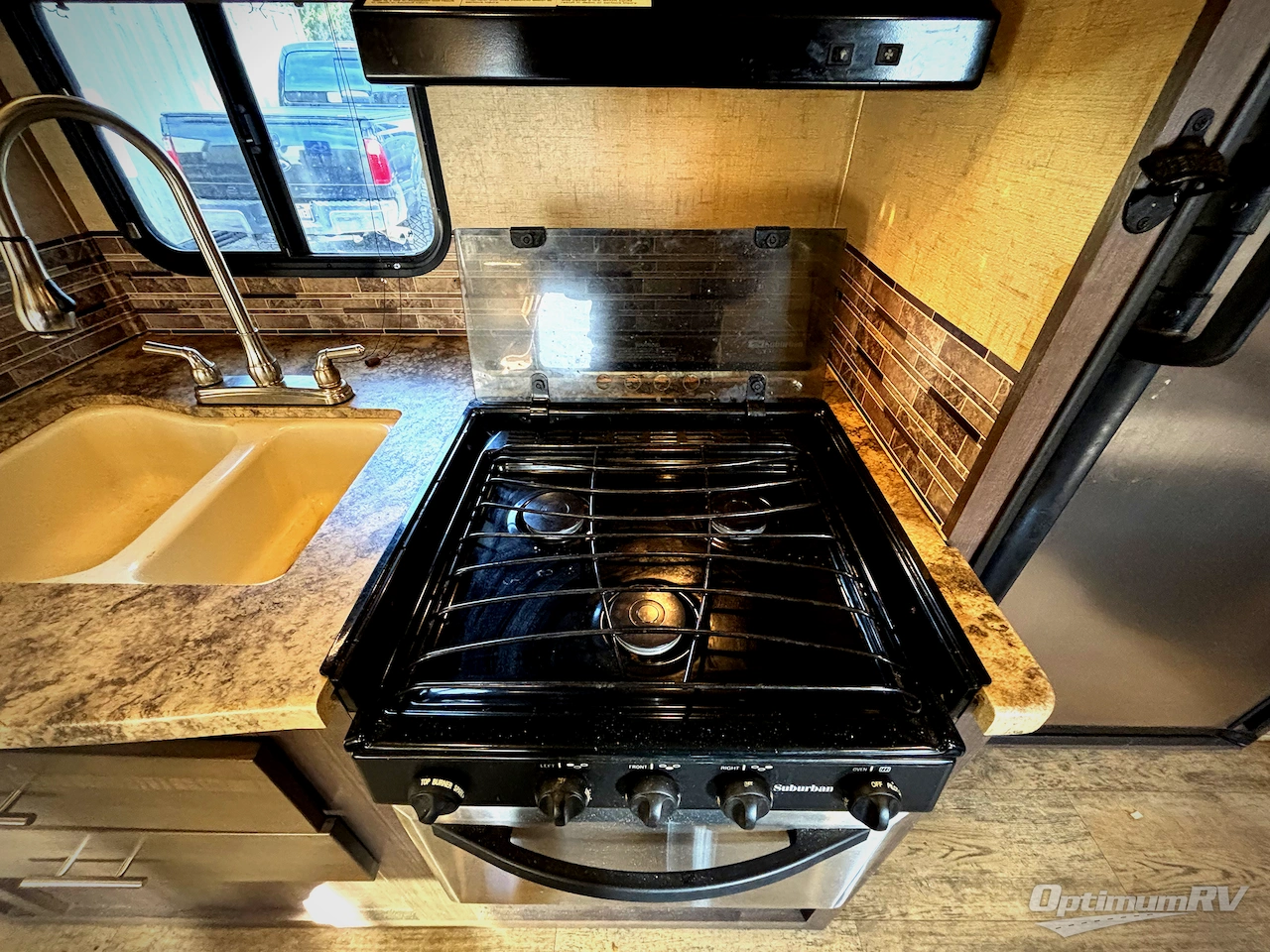 2016 Forest River Surveyor 240RBS Photo 8