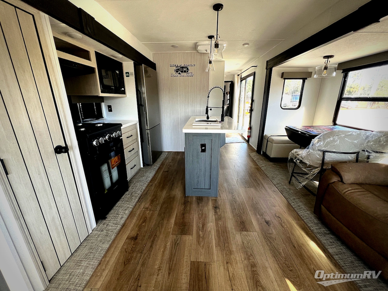 2026 Forest River Puma Vista 38RLB Photo 5