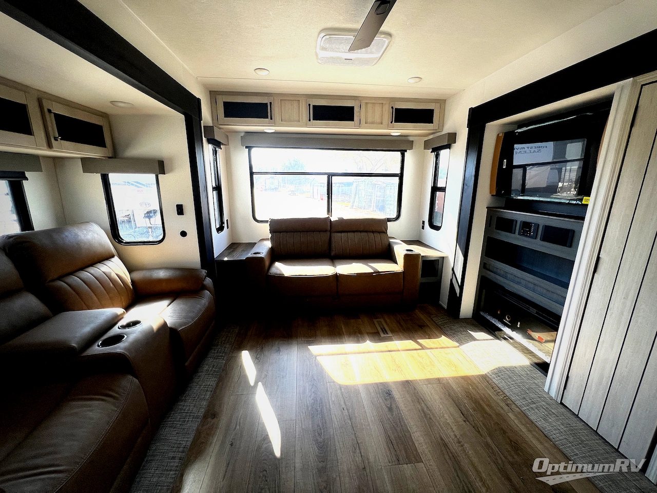 2026 Forest River Puma Vista 38RLB Photo 6