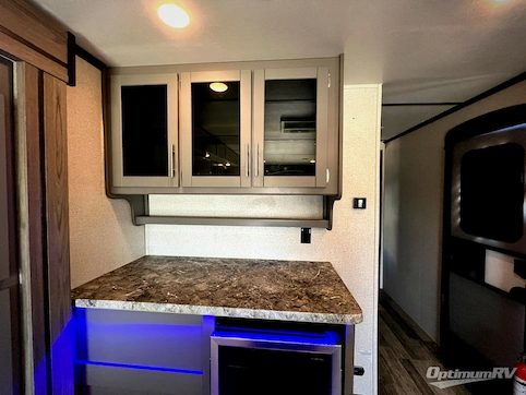 2021 CrossRoads Volante 34RE RV Photo 3