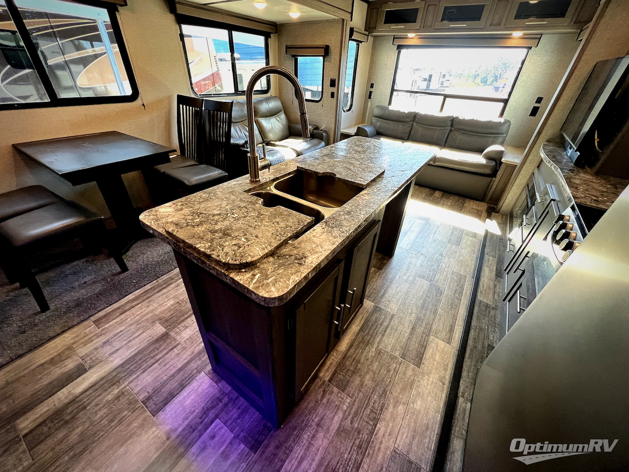 2021 CrossRoads Volante 34RE Photo 11