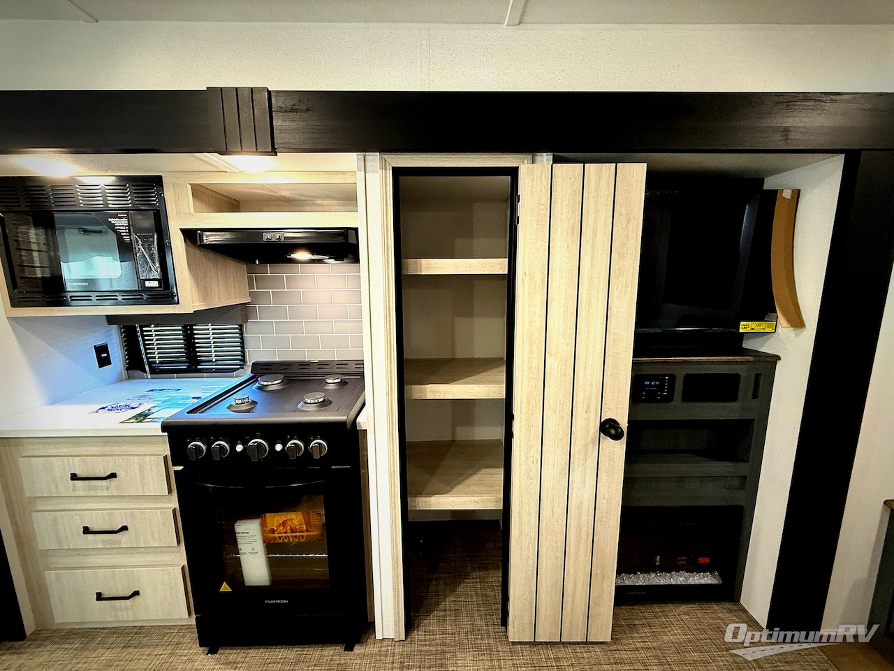 2026 Forest River Puma Vista 37PFL Photo 11