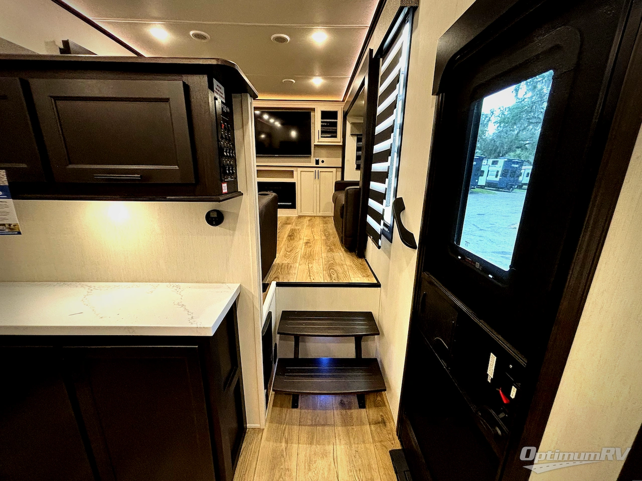 2026 Forest River Sabre 37FLH Photo 7