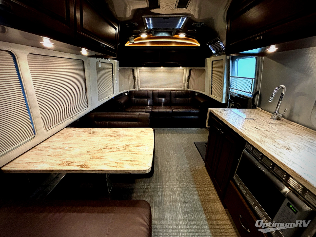 2017 Airstream Classic 30 Photo 5