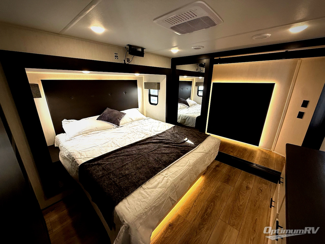 2026 Forest River Cherokee Sabre 36DBB Photo 19