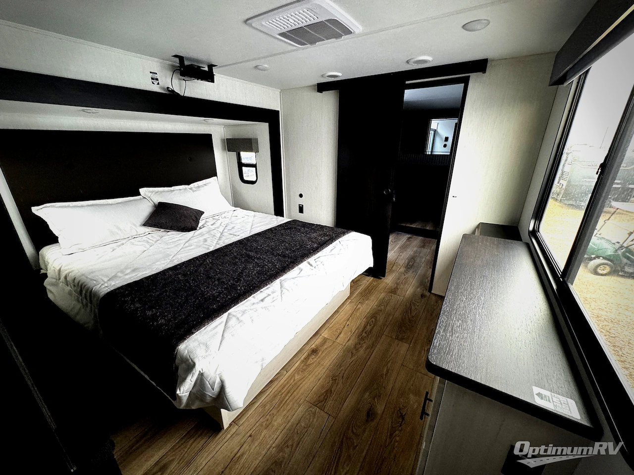 2026 Forest River Cherokee Sabre 36EST Photo 16