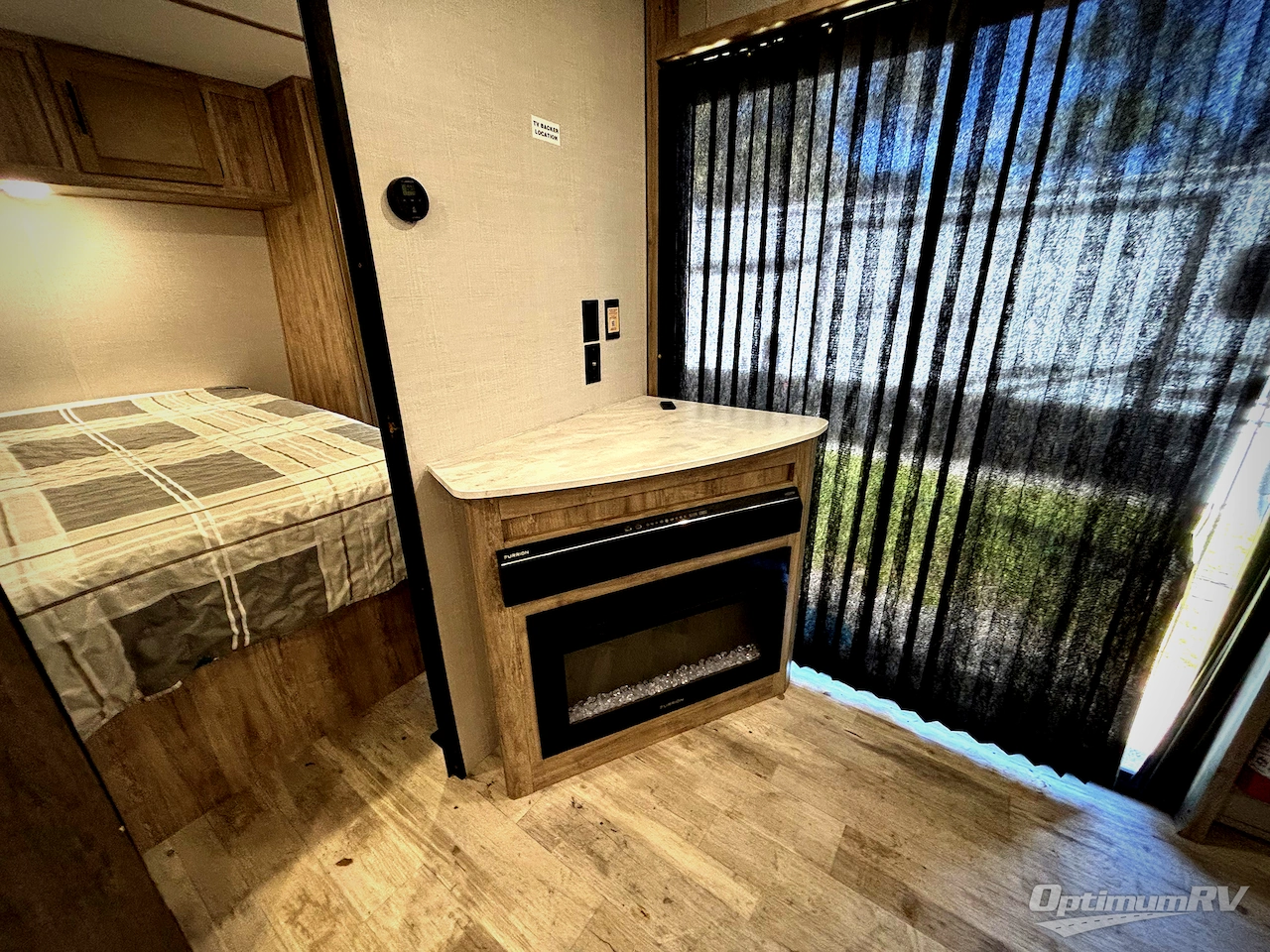 2024 Gulf Stream Kingsport Supreme Series 36FRSG Photo 8