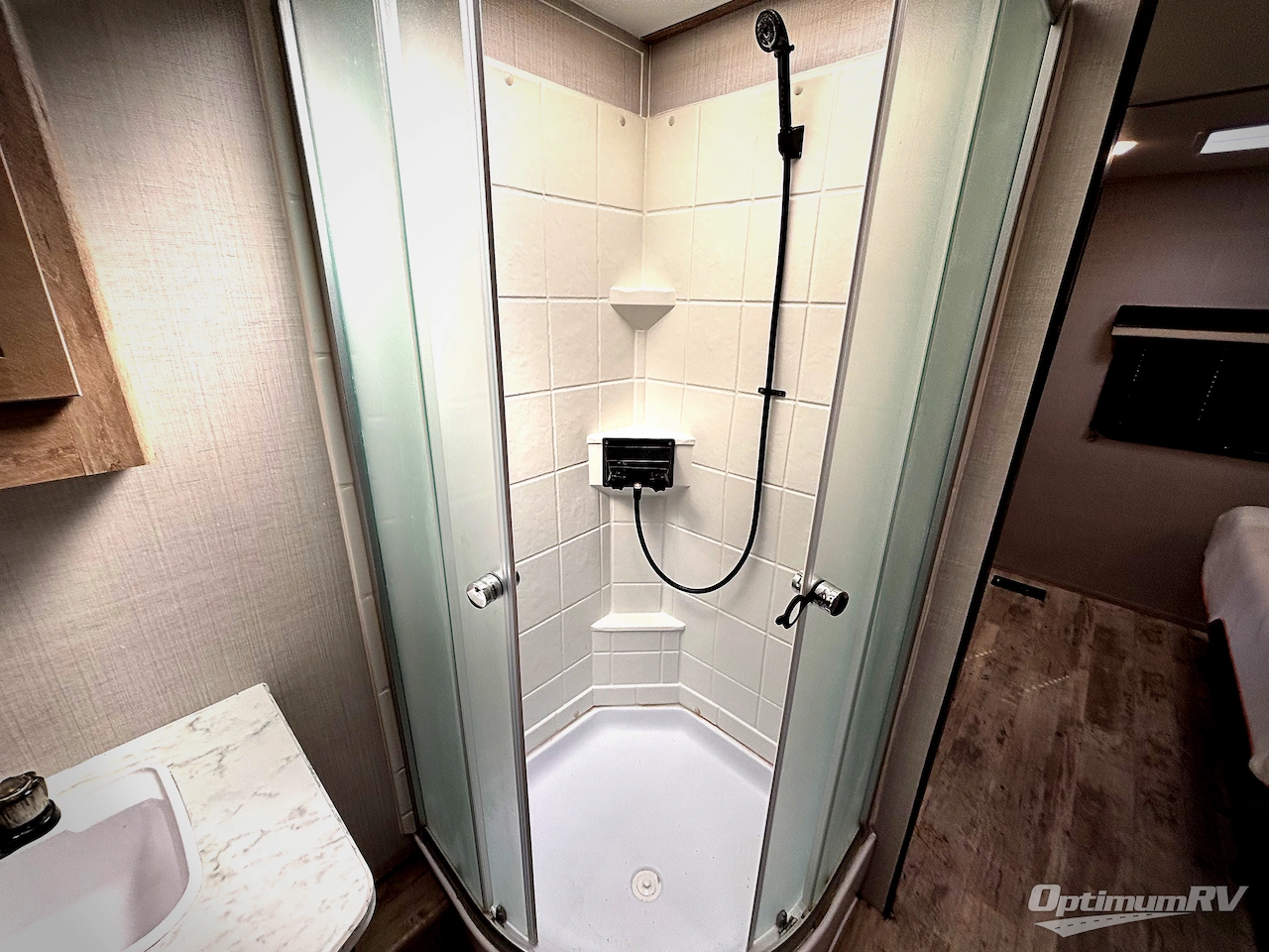 2024 Gulf Stream Kingsport Supreme Series 36FRSG Photo 14