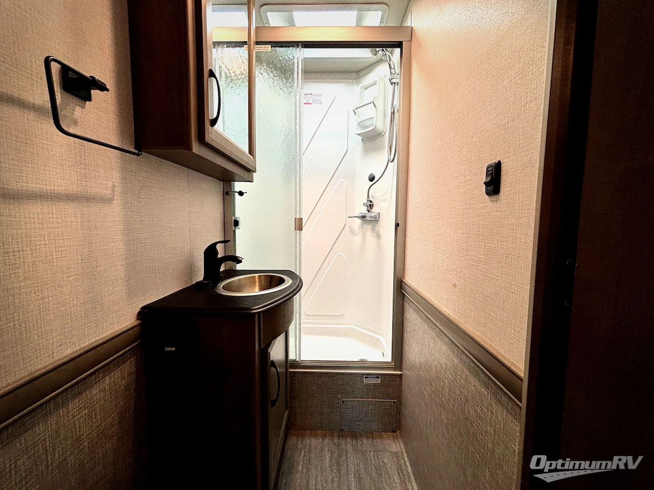 2024 Holiday Rambler Admiral 28A Photo 14