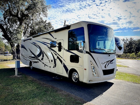 Used 2017 Thor Windsport 35M Featured Photo
