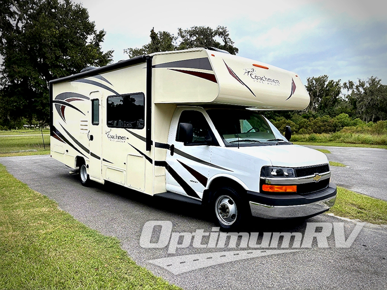 2018 Coachmen Freelander 26RS Chevy 4500 Photo 1