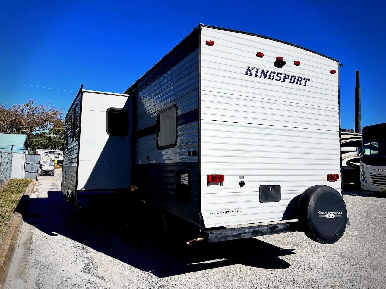 2020 Gulf Stream Kingsport 301TB Photo 2