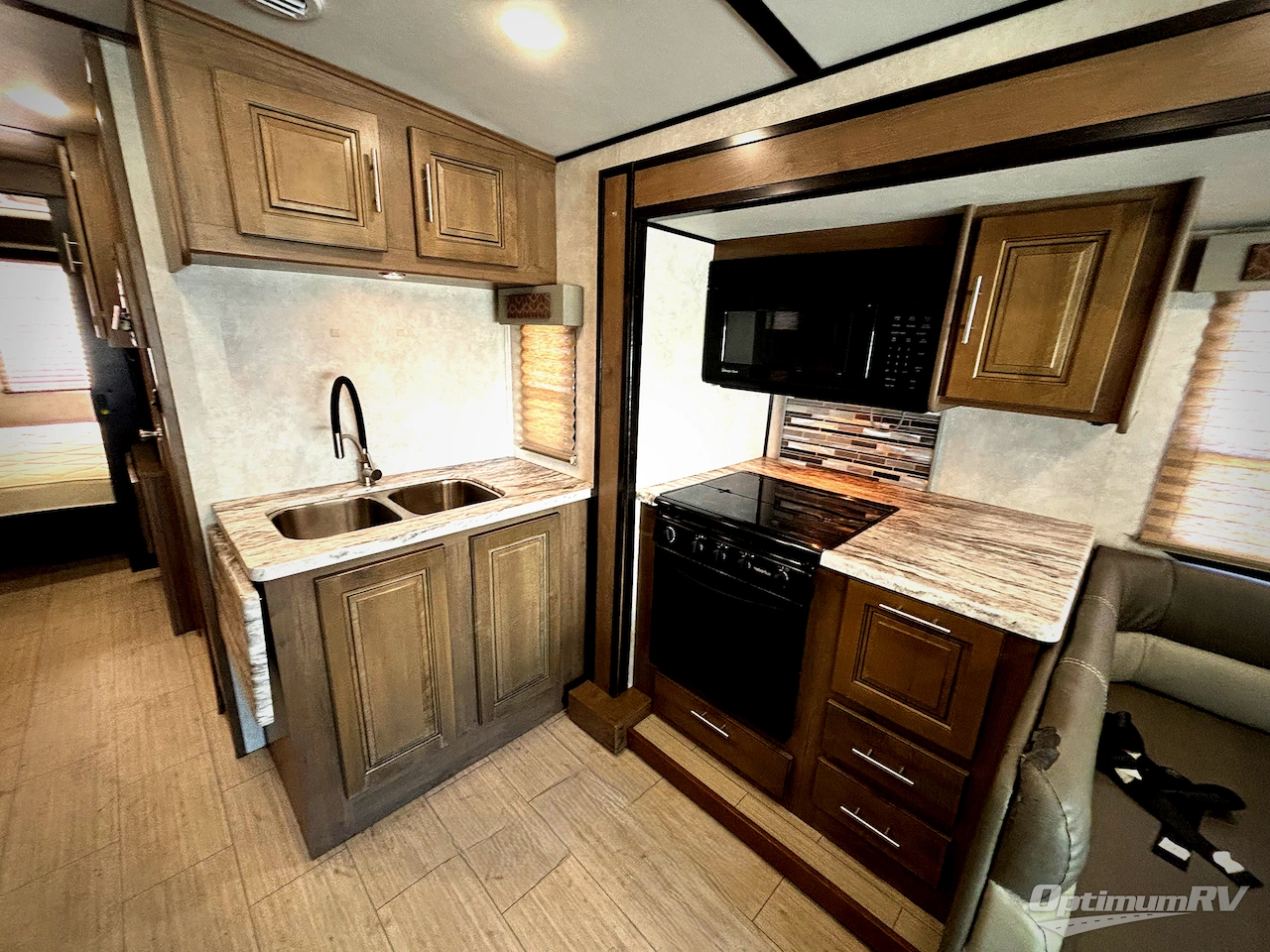 2019 Forest River FR3 32DS Photo 6