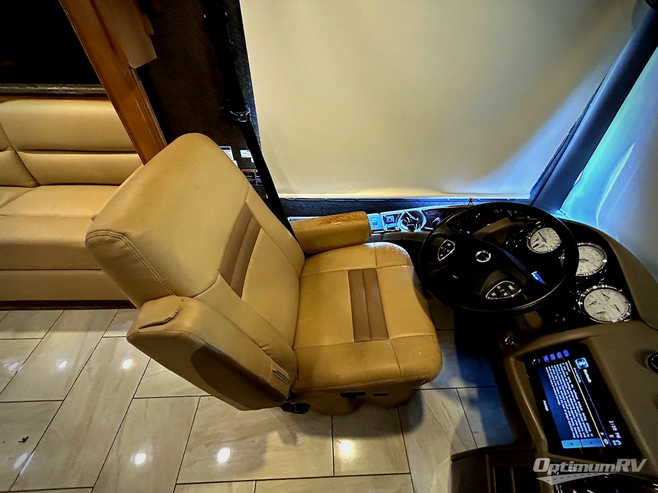 2018 Thor Tuscany 40RT Photo 5