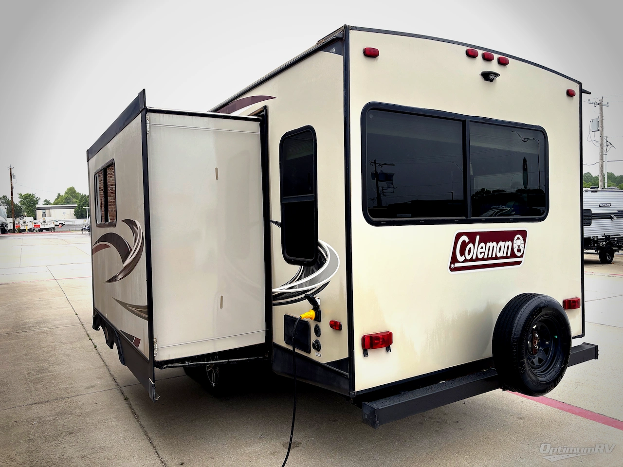 2020 Dutchmen Coleman Light 2515RL Photo 3