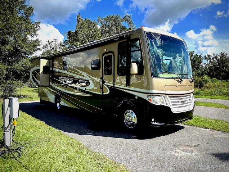 2017 Newmar Bay Star 3401 RV Photo 1