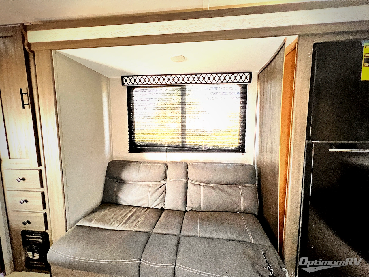 2022 Coachmen Shasta 25RS Photo 7